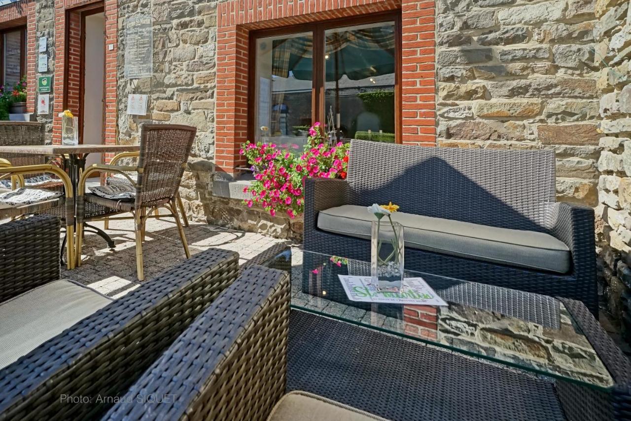 Ferme St Martin Bed and Breakfast Manhay Exteriör bild