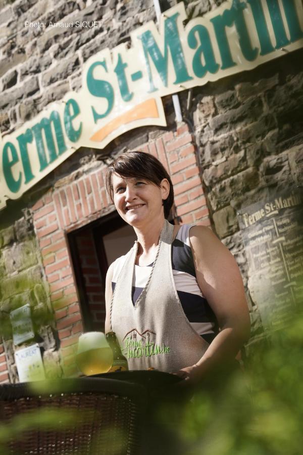 Ferme St Martin Bed and Breakfast Manhay Exteriör bild